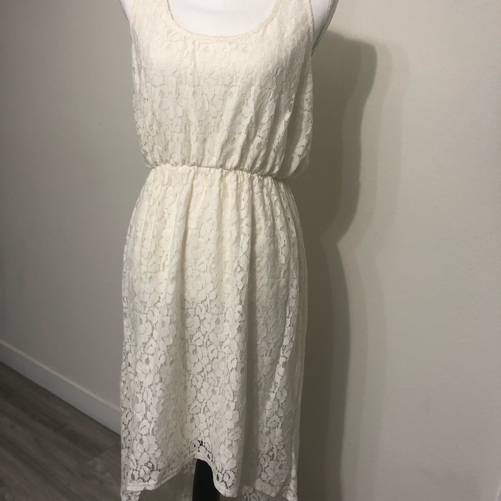 White lace dress